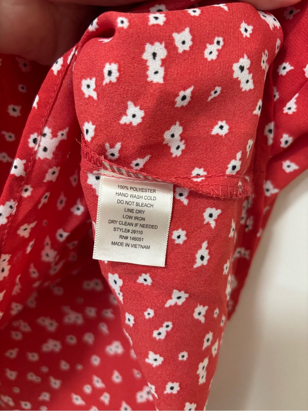 Monteau Red Floral Print Sleeveless Tie Neck Top, Size L - Picture 6 of 6